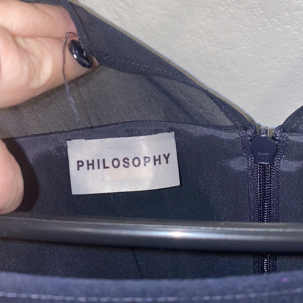 EUC Midi Philosophy Brand Fitted Midi Dress Size 6 Navy and Black - Picture 6 of 11